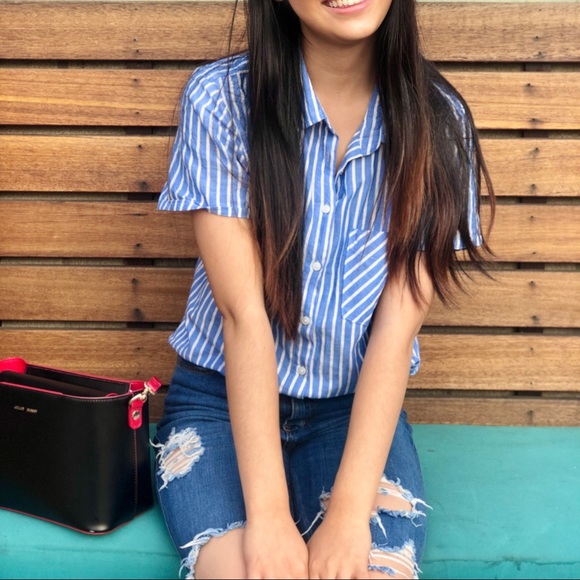 Forever21 Chic Striped Blue & White Collar Button Up - Picture 4 of 9